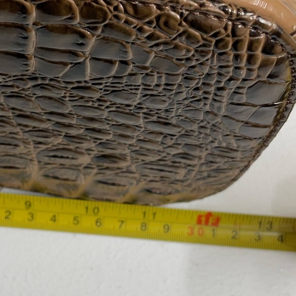 Unbranded patent leather bag - Picture 6 of 7